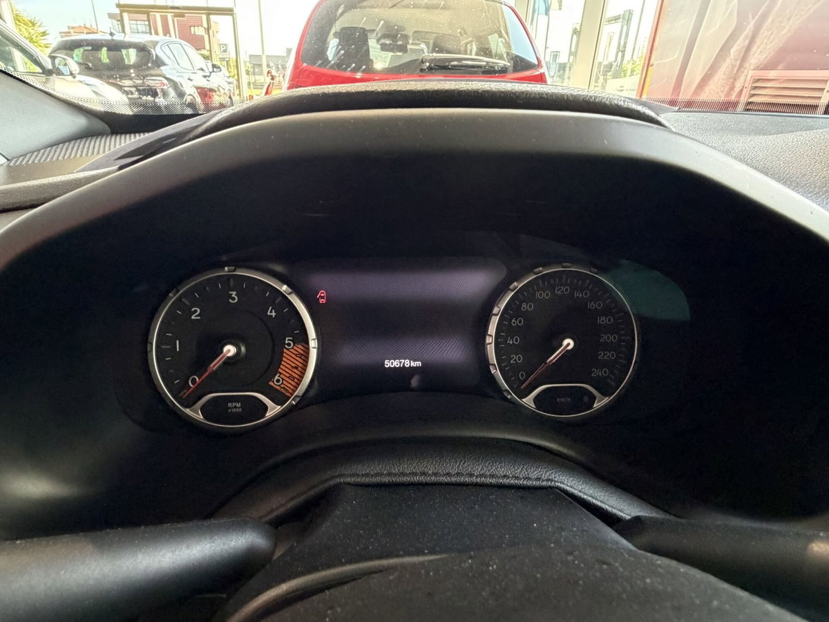 Jeep Renegade 1.6 mjt Limited 2wd 130cv (8)