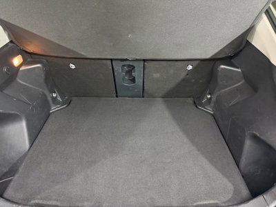 Toyota Yaris Cross 1.5 Hybrid 5p. E-CVT Lounge (16)