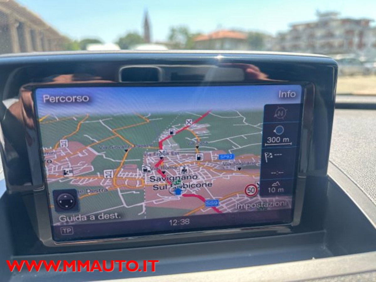 Audi Q3 2.0 TDI 150 CV quattro Business (17)