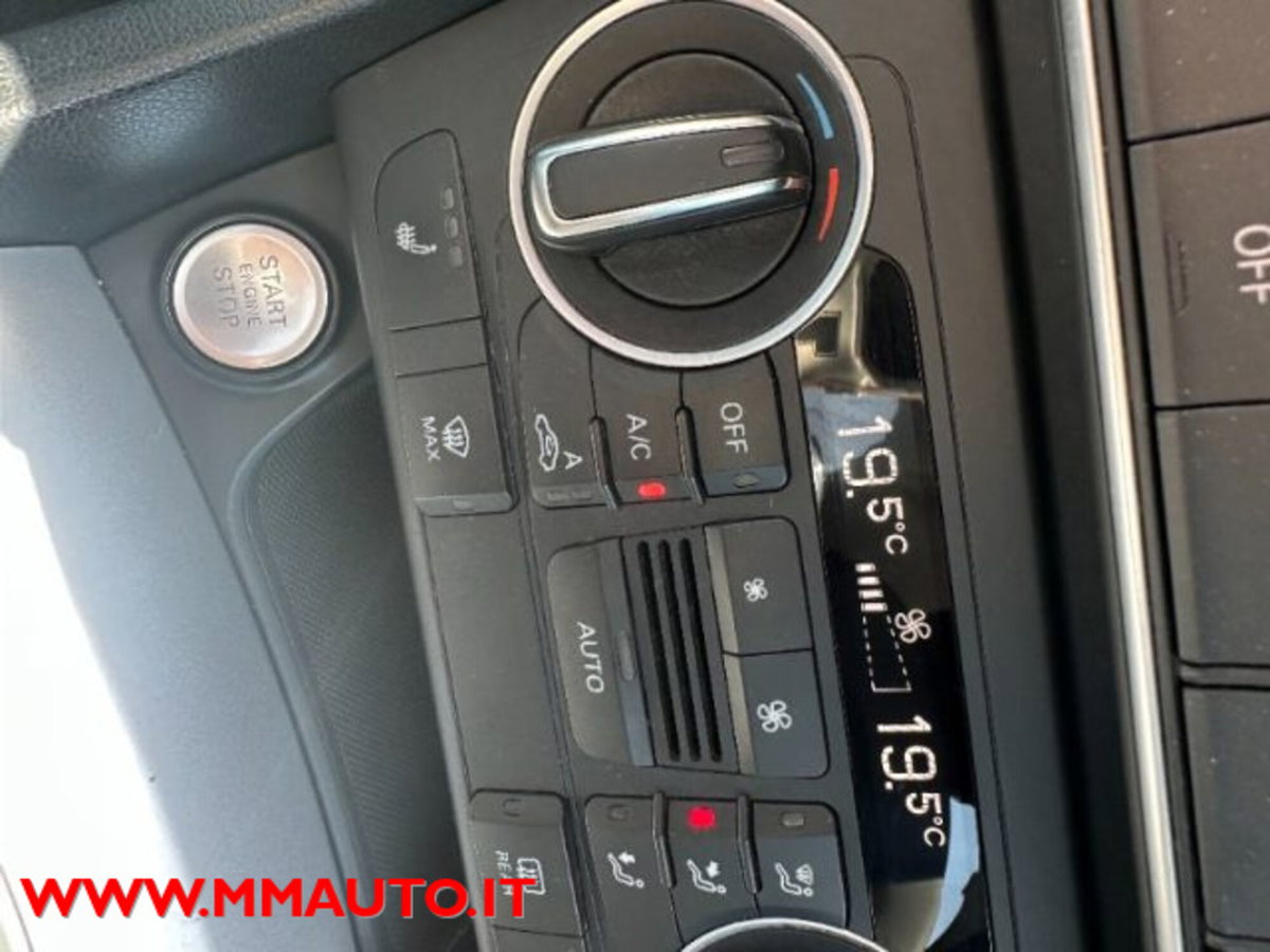 Audi Q3 2.0 TDI 150 CV quattro Business (19)