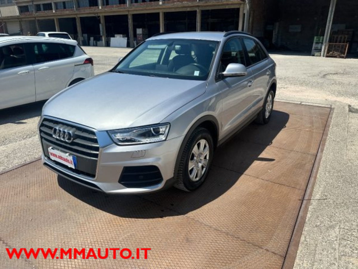 Audi Q3 2.0 TDI 150 CV quattro Business (3)