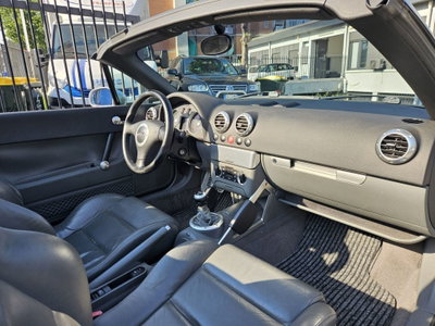 Audi TT RS Roadster 2.5 TFSI quattro (16)