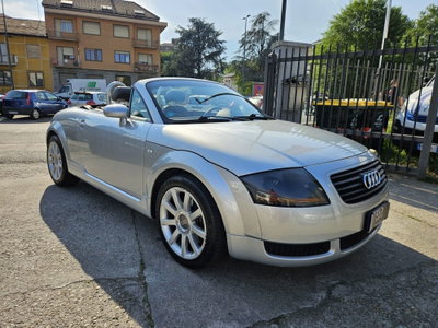 Audi TT RS Roadster 2.5 TFSI quattro (3)