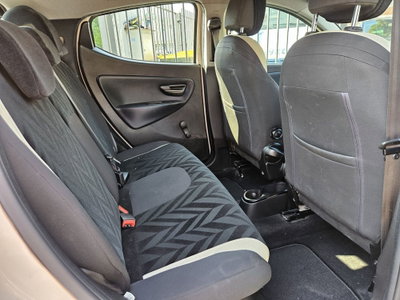 Lancia Ypsilon 1.2 69 CV 5 porte Opening Edition (12)