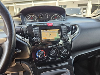 Lancia Ypsilon 1.2 69 CV 5 porte Opening Edition (13)