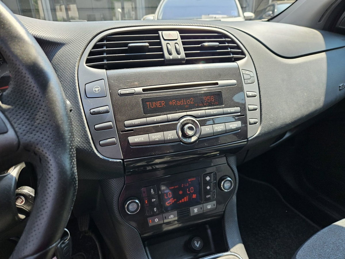 Fiat Bravo 1.4 T-jet 120 CV Emotion (9)