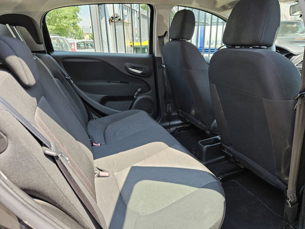 Fiat Punto 1.2 8V 5 porte Easy (10)