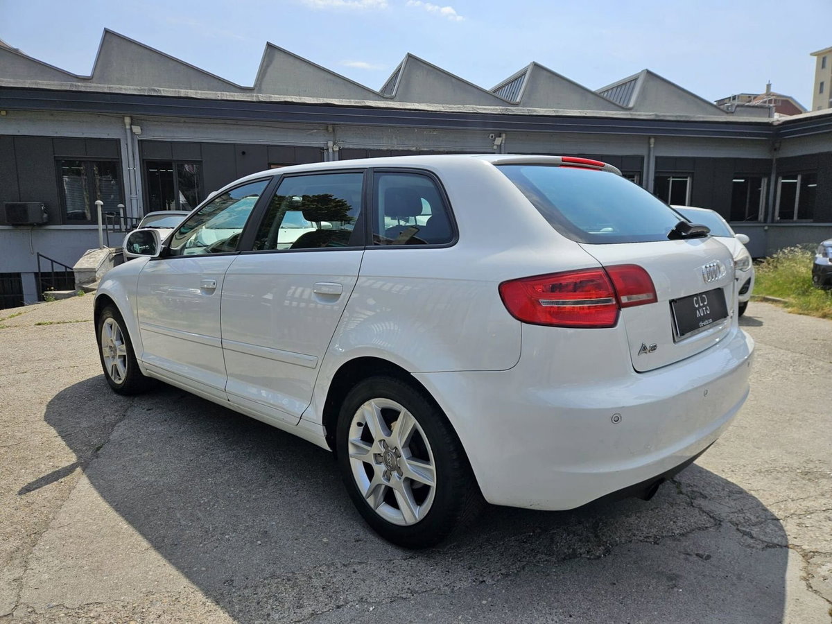 Audi A3 Sportback 1.6 TDI 90 CV CR F.AP Ambition (5)