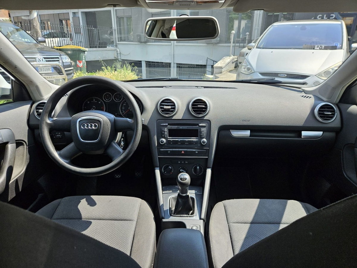 Audi A3 Sportback 1.6 TDI 90 CV CR F.AP Ambition (9)