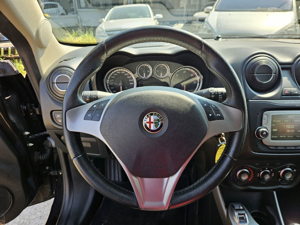 Alfa Romeo MiTo 1.3 JTDm 85 CV S&S Distinctive (12)
