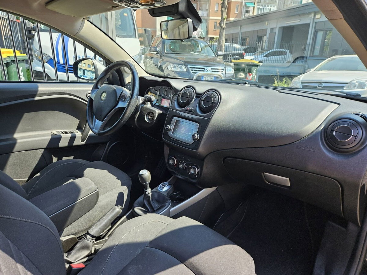 Alfa Romeo MiTo 1.3 JTDm 85 CV S&S Distinctive (9)