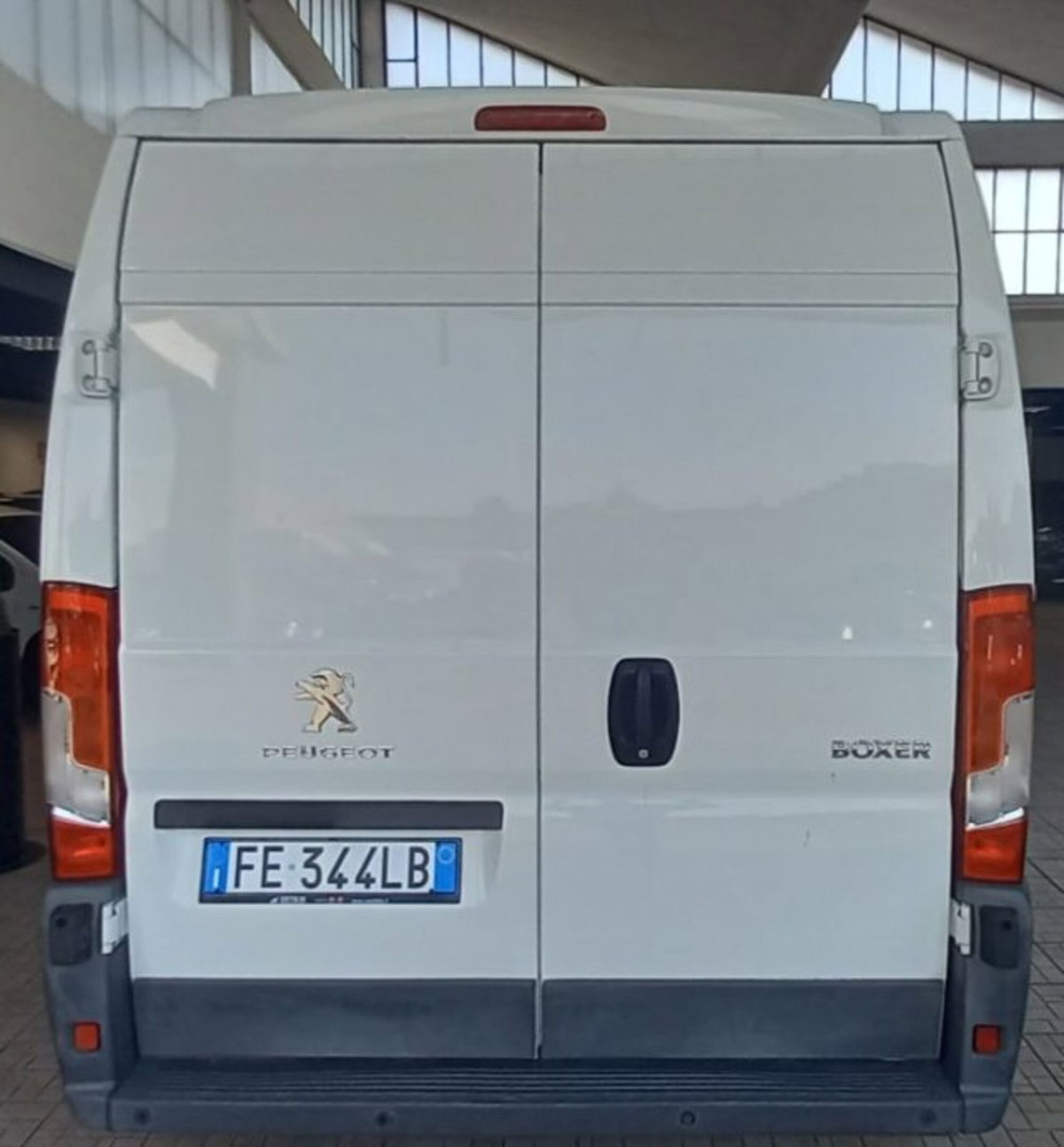 Peugeot Boxer Furgone 330 2.2 BlueHDi 120 S&S PC-TN Furgone Premium (3)