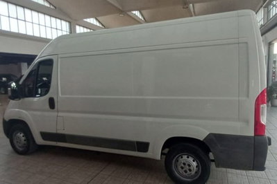 Peugeot Boxer Furgone 330 2.2 BlueHDi 120 S&S PC-TN Furgone Premium (4)