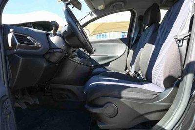 Lancia Ypsilon 1.0 FireFly 5 porte S&S Hybrid Gold Plus (9)