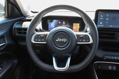 Jeep Avenger 1.2 turbo Altitude fwd 100cv (16)