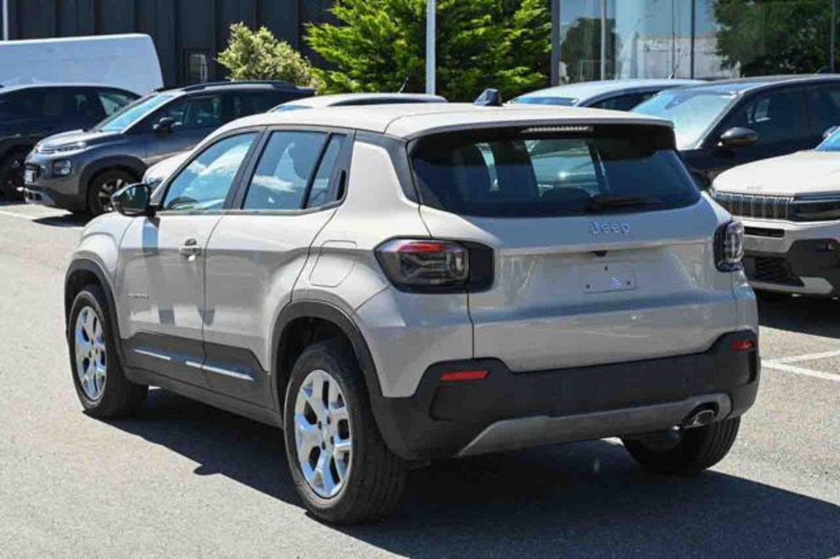Jeep Avenger 1.2 turbo Altitude fwd 100cv (4)