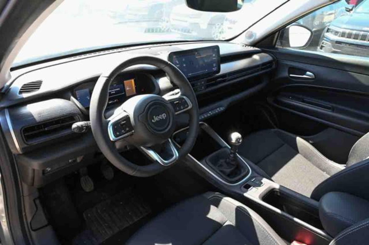 Jeep Avenger 1.2 turbo Altitude fwd 100cv (8)