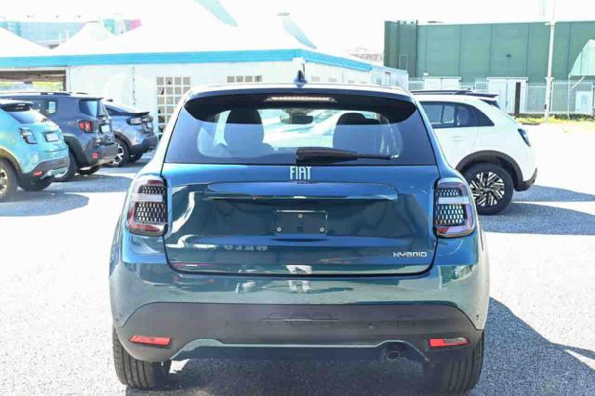 Fiat 600 1.2 hybrid 110cv auto (18)