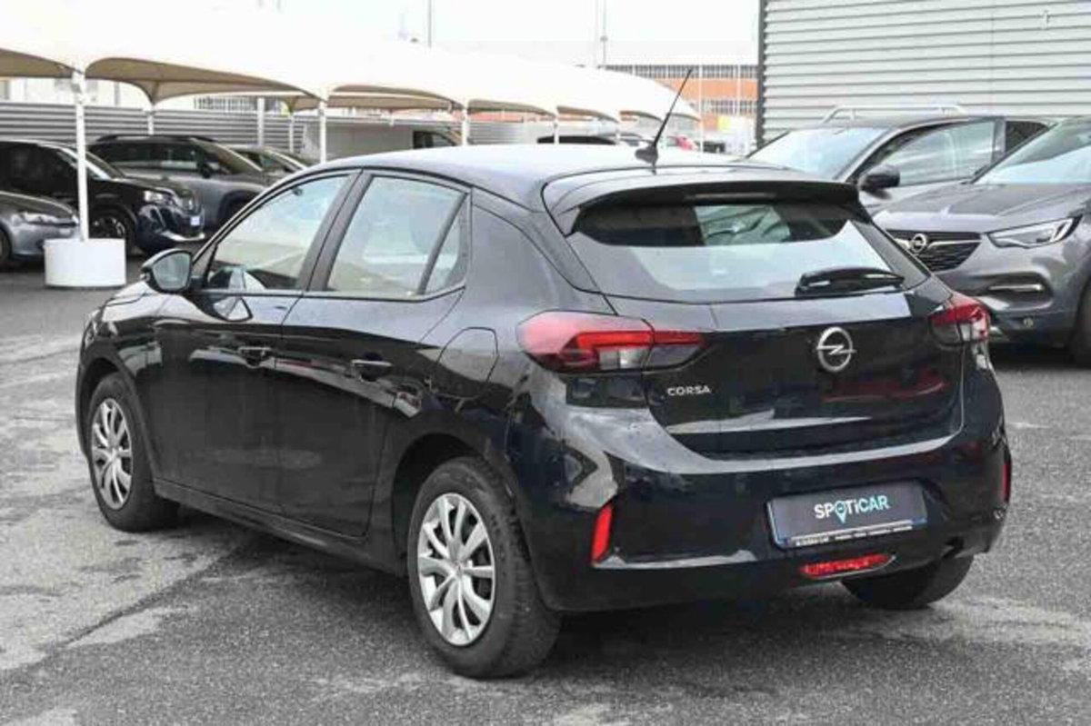 Opel Corsa 1.2 Edition (4)