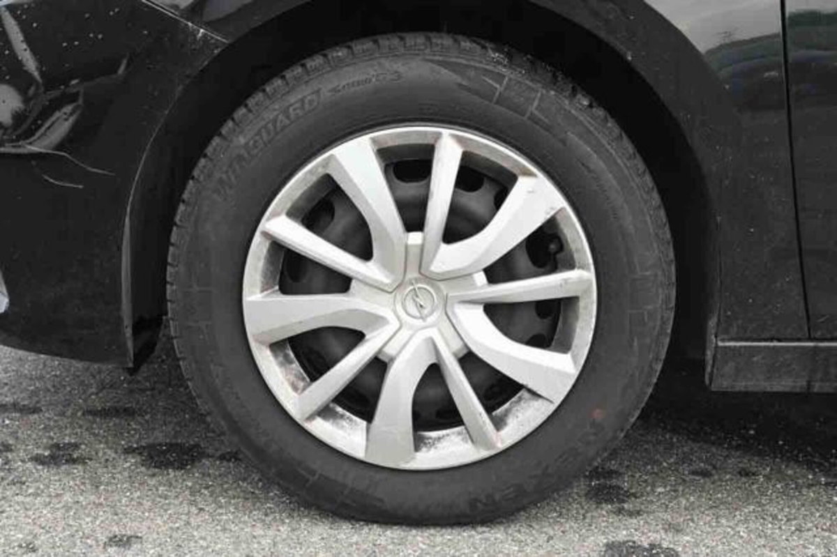 Opel Corsa 1.2 Edition (6)