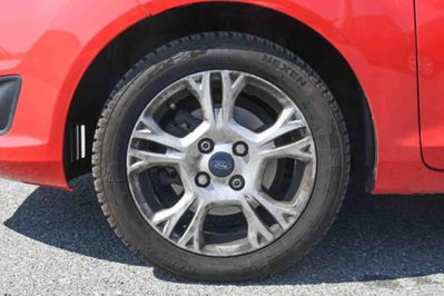 Ford Fiesta 1.4 5p. Bz.- GPL Titanium (6)