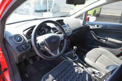 Ford Fiesta 1.4 5p. Bz.- GPL Titanium (8)