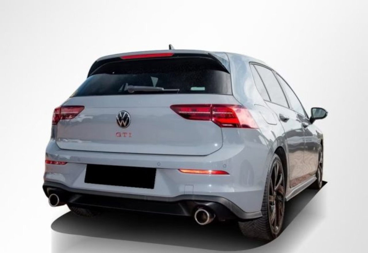 Volkswagen Golf 2.0 TSI GTI DSG (2)