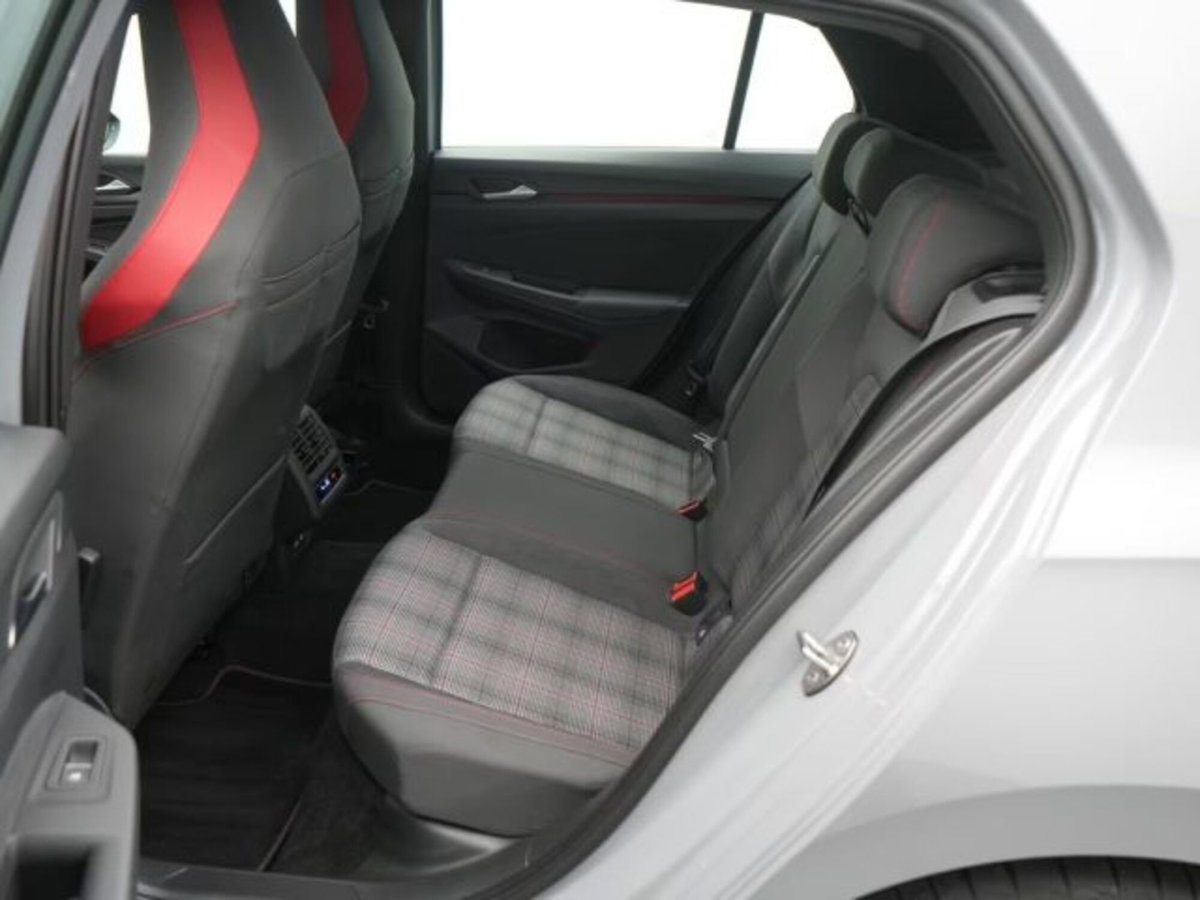 Volkswagen Golf 2.0 TSI GTI DSG (12)