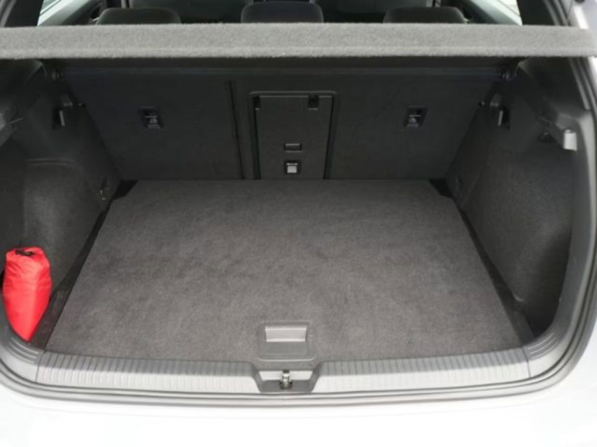 Volkswagen Golf 2.0 TSI GTI DSG (13)