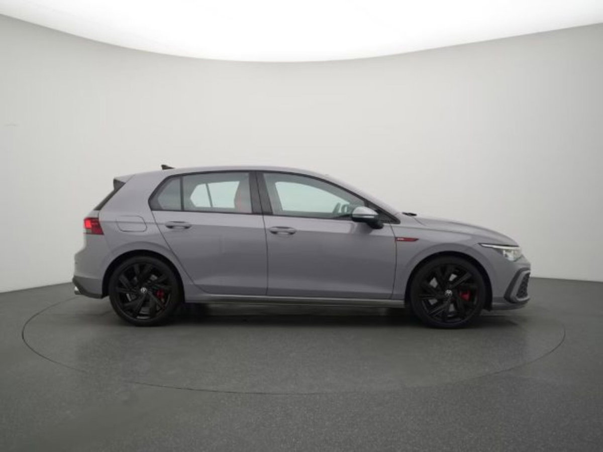 Volkswagen Golf 2.0 TSI GTI DSG (2)