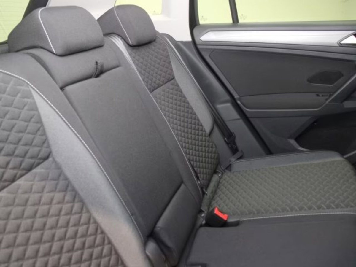 Volkswagen Tiguan 2.0 TDI 150 CV SCR DSG 4MOTION R-Line (11)