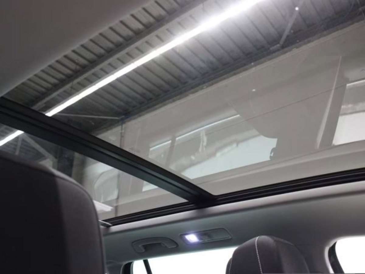 Volkswagen Tiguan 2.0 TDI 150 CV SCR DSG 4MOTION R-Line (12)