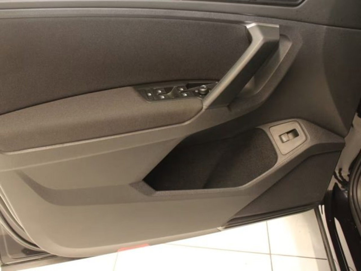 Volkswagen Tiguan 2.0 TDI 150 CV SCR DSG 4MOTION R-Line (14)