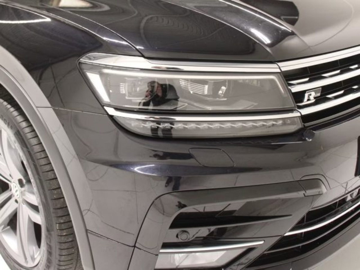 Volkswagen Tiguan 2.0 TDI 150 CV SCR DSG 4MOTION R-Line (19)