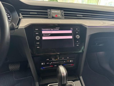 Volkswagen Passat Variant 2.0 TDI SCR 122 CV EVO DSG Business (9)