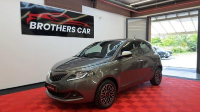 Lancia Ypsilon 1.0 FireFly 5 porte S&S Hybrid Alberta Ferretti usata