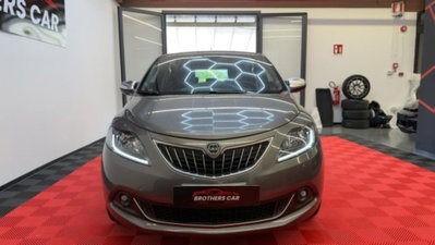 Lancia Ypsilon 1.0 FireFly 5 porte S&S Hybrid Alberta Ferretti (2)