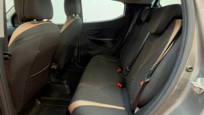 Lancia Ypsilon 1.0 FireFly 5 porte S&S Hybrid Alberta Ferretti (9)