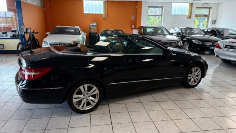 Mercedes-Benz Classe E Cabrio 250 CGI Cabrio BlueEFFICIENCY Avantgarde