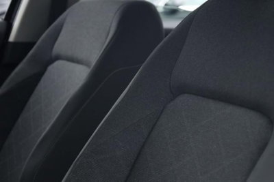 Volkswagen Golf 2.0 TDI SCR Life (16)