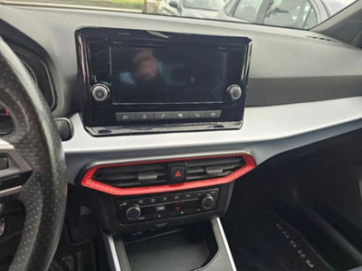 SEAT Arona 1.0 TGI FR (10)