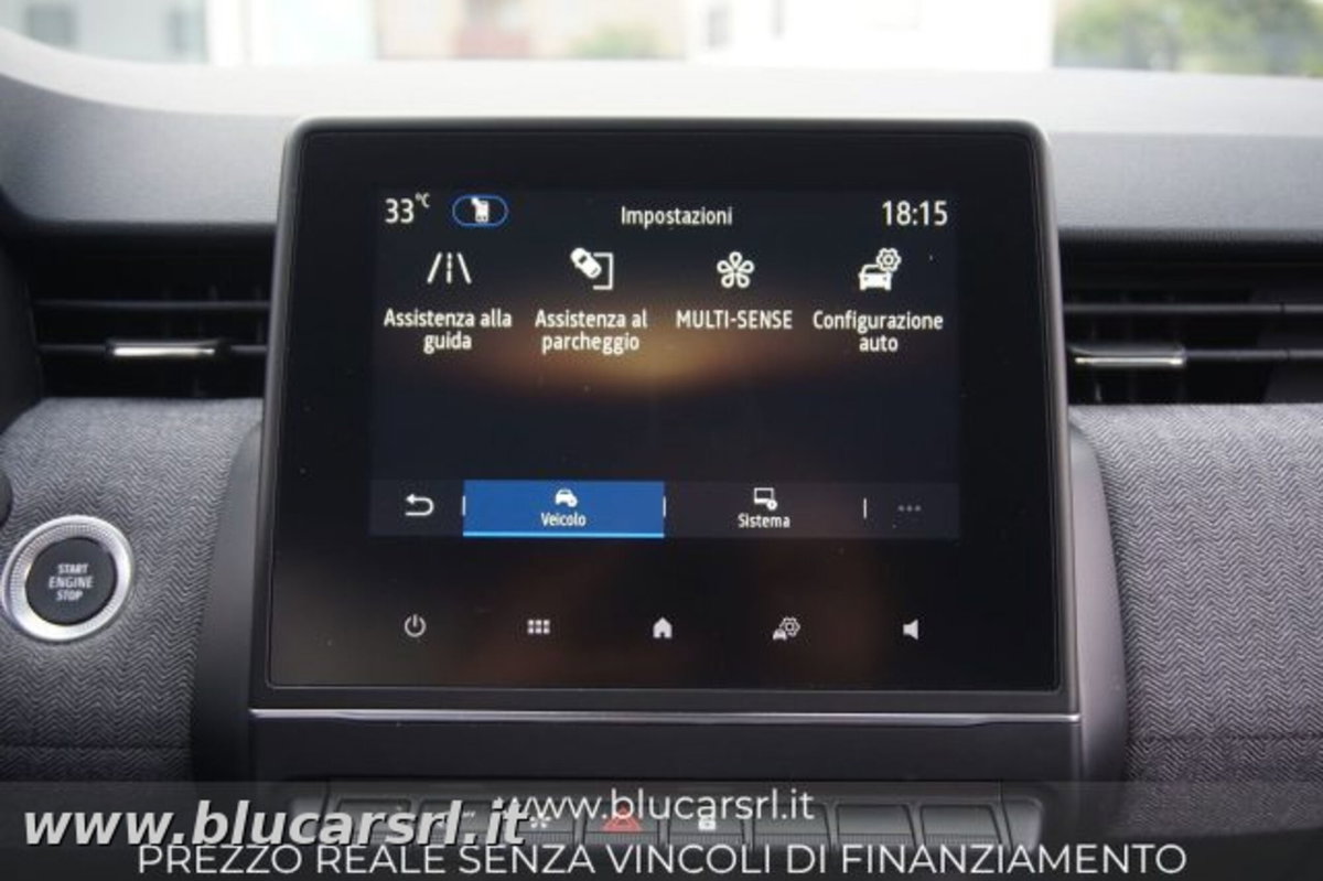Renault Clio 1.0 tce Techno 90cv (17)