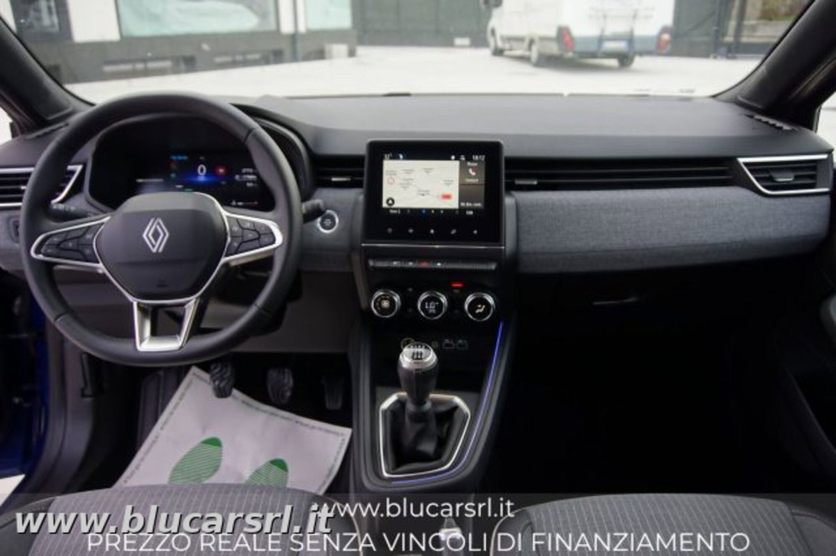 Renault Clio 1.0 tce Techno 90cv (9)