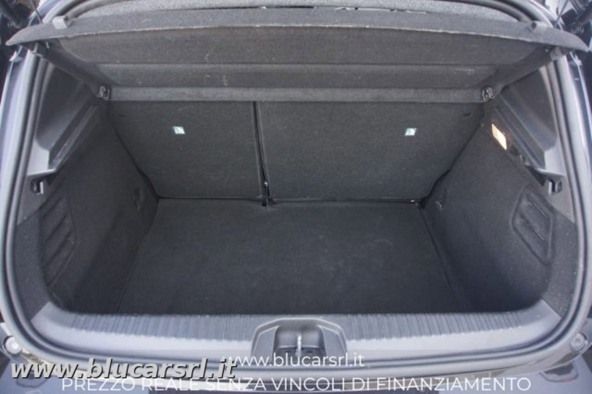 Renault Clio 1.0 tce Techno 90cv (13)