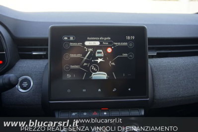 Renault Clio 1.0 tce Techno 90cv (17)