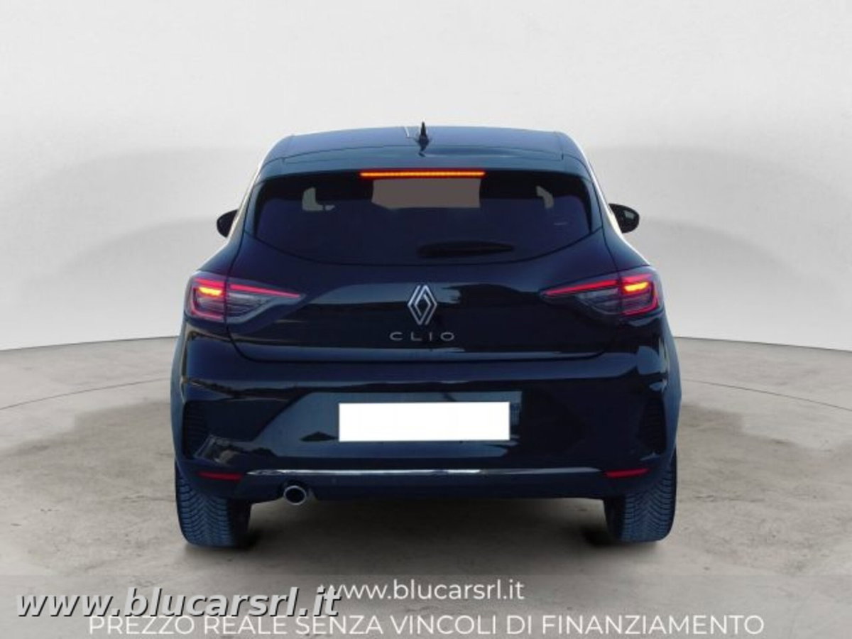 Renault Clio 1.0 tce Techno 90cv (4)