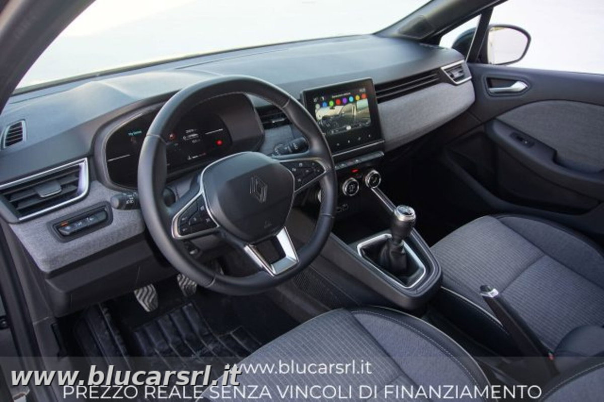 Renault Clio 1.0 tce Techno 90cv (6)