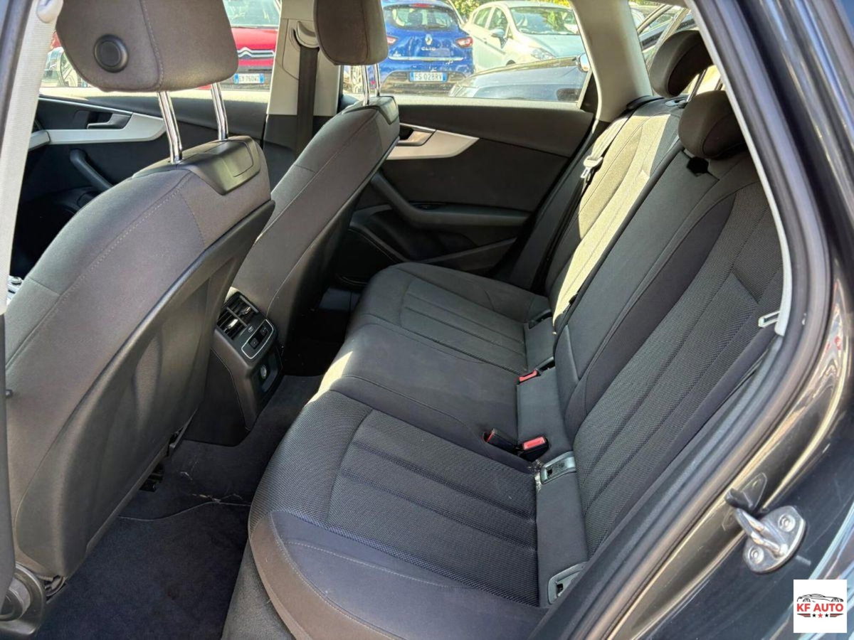 Audi A4 Avant 35 2.0 tdi mhev Business Advanced 163cv s-tronic (11)