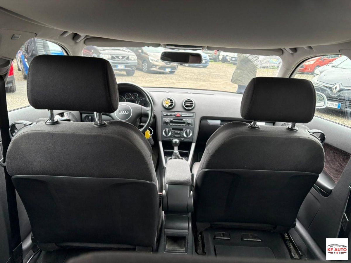 Audi A3 2.0 16V TDI Attraction (10)