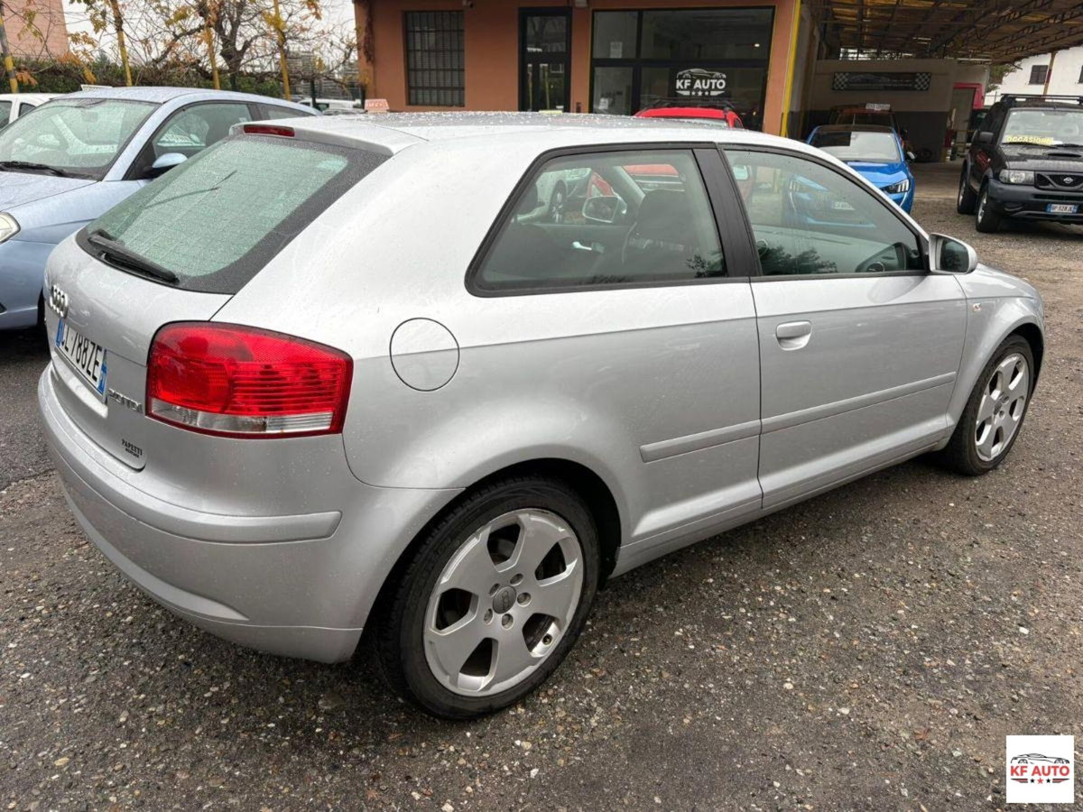 Audi A3 2.0 16V TDI Attraction (4)